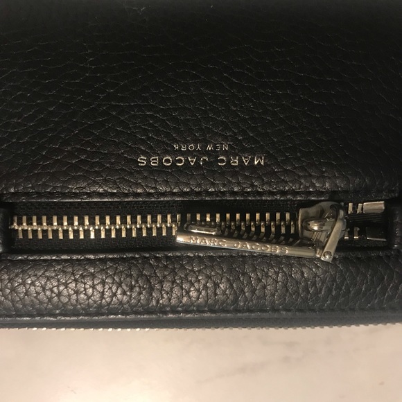 Marc Jacobs wallet - Picture 3 of 5